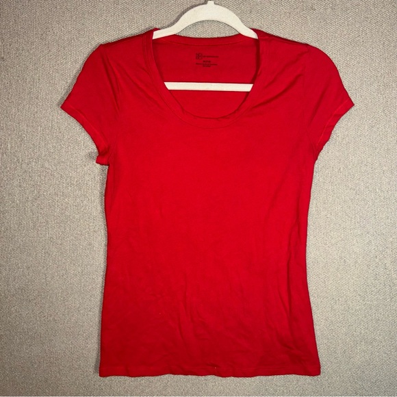 No Boundaries size medium Vibrant Red Short Sleeve Tee - Picture 1 of 3